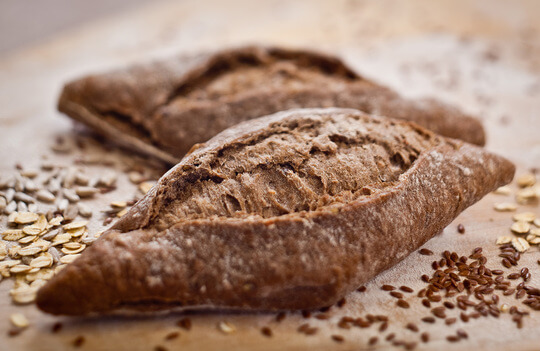 Как приготовить зерновой хлеб с семенами